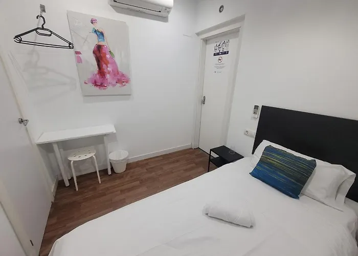 Ayz Frailes - Auto Check-In Property (Adults Only)